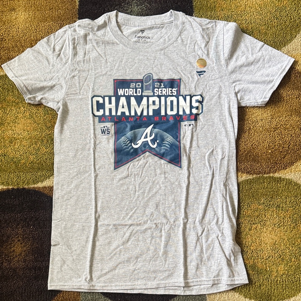 New Fanatics Gray Atlanta Braves 2021 Champions Tee